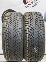 Nokian WR Snowproof P R17 215/45