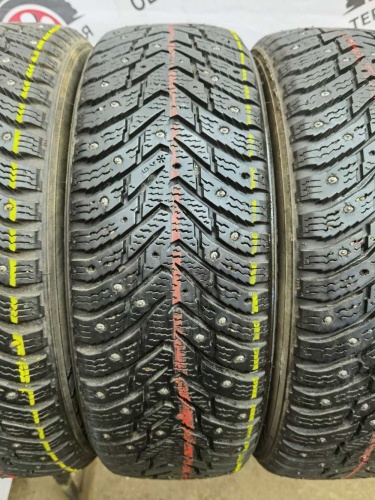 Nokian Tyres Hakkapeliitta 8 R15 185/65