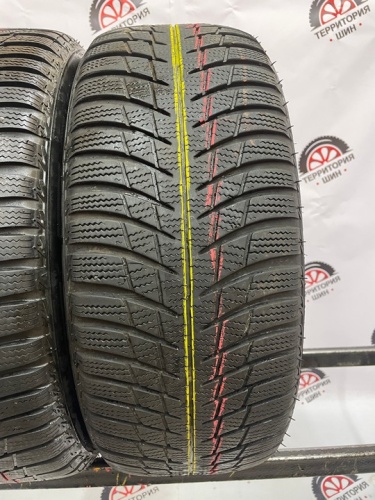Bridgestone blizzak LM-001 215/55 97H R16