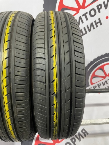 Yokohama BluEarth-Es ES32 R16 215/60