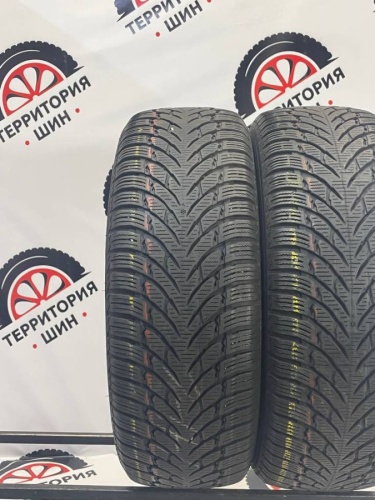 Nokian Tyres WR SUV4 R16 215/65