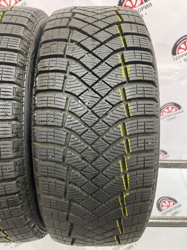 Pirelli Ice Zero R17 215/50 H95