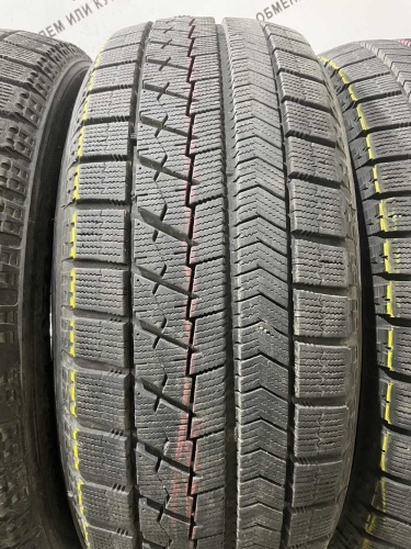 Bridgestone Blizzak VRX R16 205/60