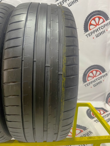 Michelin Pilot Sport 4 R19	225/45