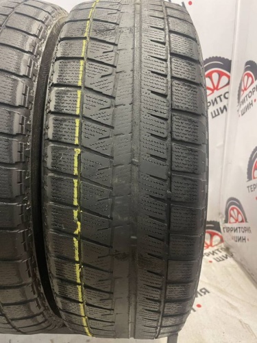 Bridgestone Blizzak Revo GZ 215/65 R16