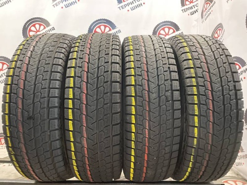 Yokohama Ice Guard G075 R16 215/70