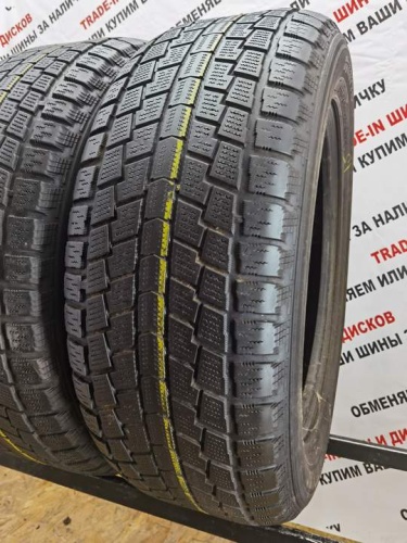 Hankook Nordik iZ R18 235/60