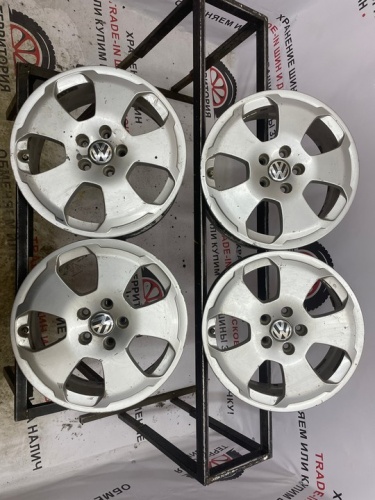 Диски Фольсвафген R17 5*112 ЕТ48 ЦО 57,1 6J