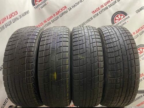 Yokohama Ice Guard IG30 R17 215/50