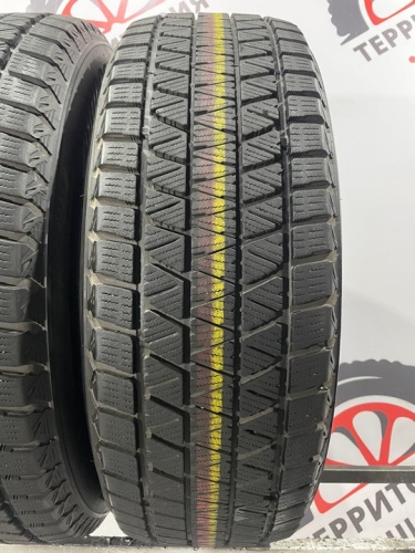 Bridgestone Blizzak DM-V3 R18 235/65