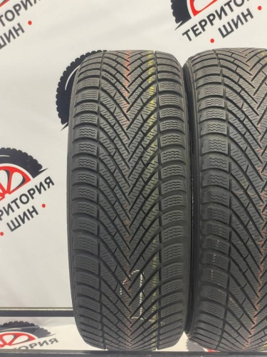 Pirelli Winter Cinturato R17 205/50