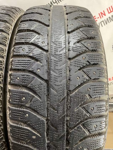 Bridgestone ice cruiser 7000 R17 215/60