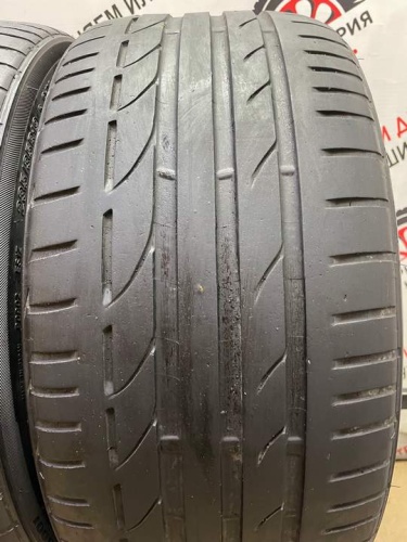 Bridgestone Potenza S001 R19 235/35