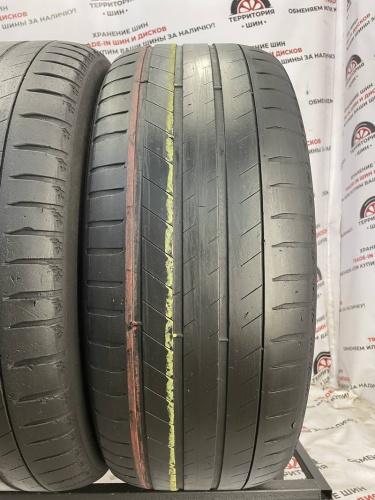 Michelin Latitude Sport 3  R19 235/55