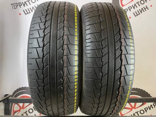 Kumho Road Venture R17 235/65
