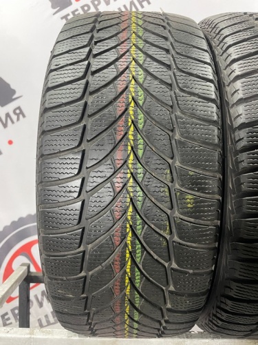 Goodyear UltraGrip Ice 2 R18 235/45