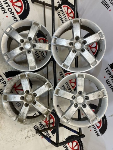 Литье Ford R16 5*108 ЦО63,4 ЕТ52,5 6,5J