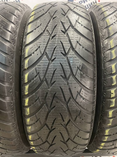 Powertrac SnowMarch  215/60 R17