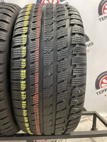 Kumho WinterCraft KW27 R18 245/45 100V