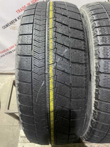 Bridgestone Blizzak VRX R17 225/60