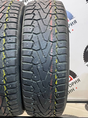 Pirelli Ice Zero R16 215/65