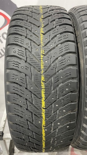 Nokian Tyres Hakkapeliitta 8 SUV R16 215/65
