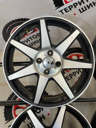 Литье VESTA R17	4*100 ЦО60,1	ЕТ42 7J