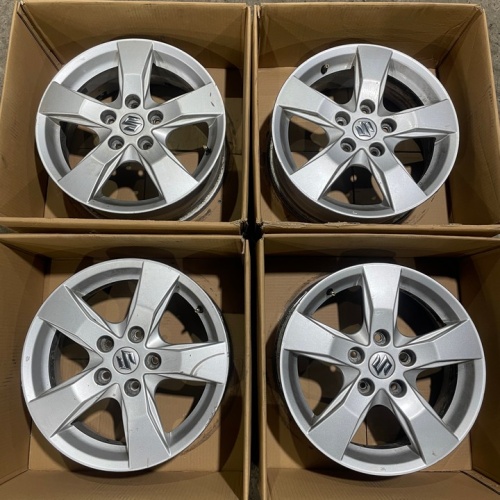 Литые диски Suzuki R16 5x114.3 et50 DIA60.1