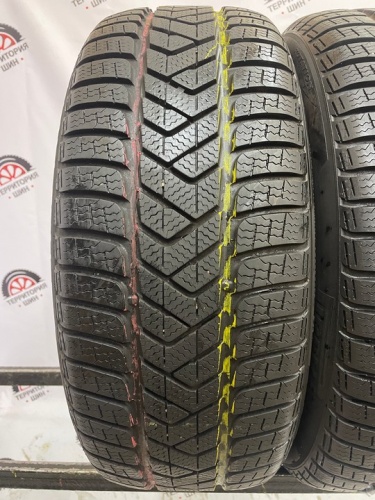 Pirelli Winter Sottozero3 R19 235/45 99V