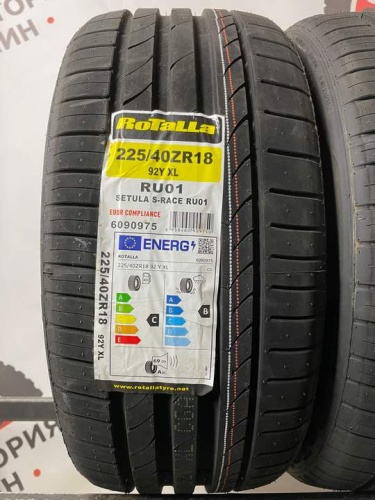 RoTaLLa Setula S-Race RU01 R18 225/40