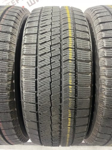 Bridgestone Blizzak VRX2 R17 205/55
