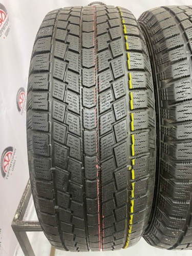 Hankook Nordik IS RW08 R16 235/60 100T