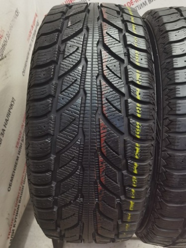 Cooper Weather-Master WSC R18 235/55