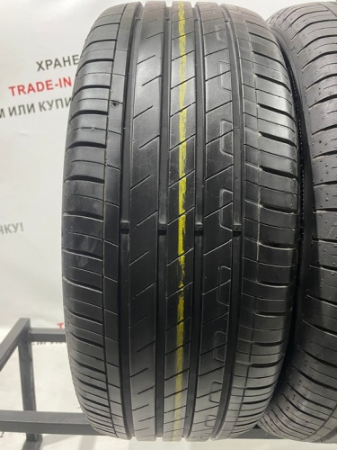 Goodyear EfficientGrip R17 215/55