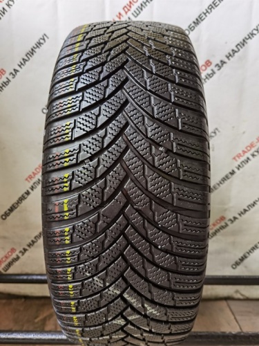 Firestone Winterhawk 4 215/60 R16