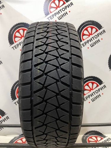Bridgestone Blizzak DM-V2 285/60/18