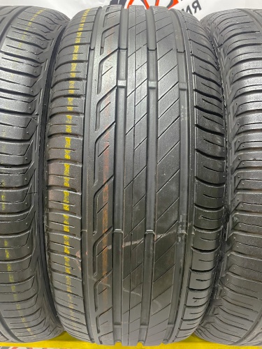Bridgestone Turanza T001 R17	215/55