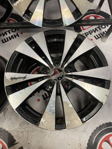 литые BMW 16 5х120 ЦО72 ЕТ40 7J