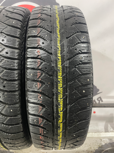 Bridgestone Ice Cruiser 7000 R15 205/70