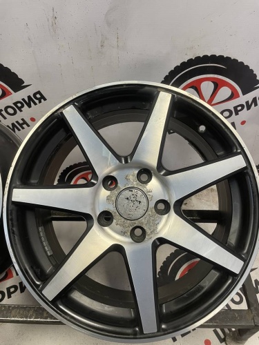 Литые черные R17 5*114.3 ЦО67.1 ЕТ48 J7