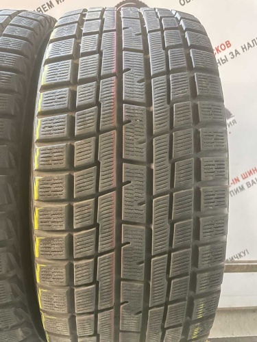Yokohama Ice Guard IG30 R17 215/50