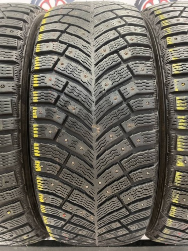 Michelin X-Ice North 3 R17	215/55