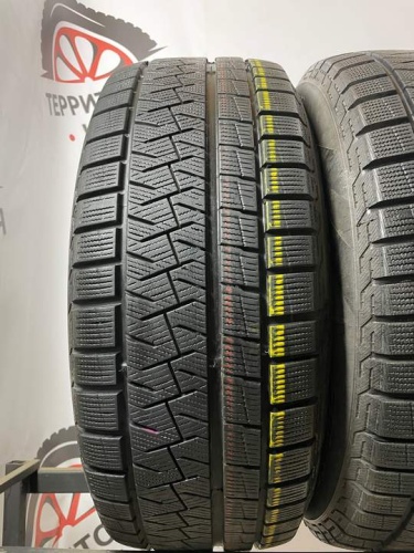 Pirelli Ice Asimmetrico R16 215/60
