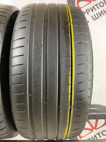 Michelin Pilot Sport 4 R19 255/40