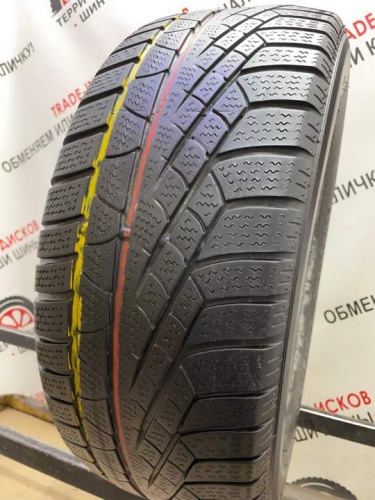 Pirelli Winter 210 SottoZERO R16 235/60.