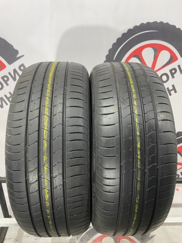 Kumho Ecsta HS51 R17 215/55
