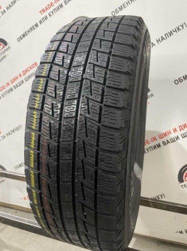 Bridgestone Blizzak Revo1 R16 215/60