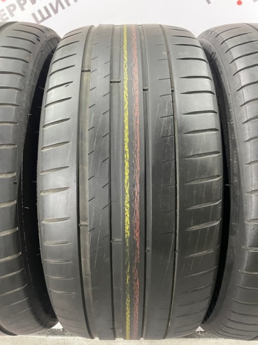Michelin Pilot Sport 4 R19 255/40