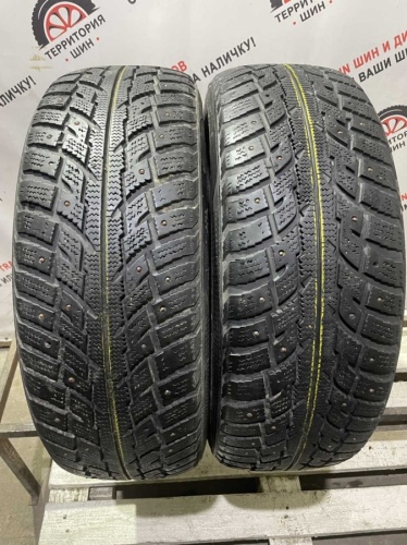 Kumho I'Zen RV Stud KC16 R18 225/60