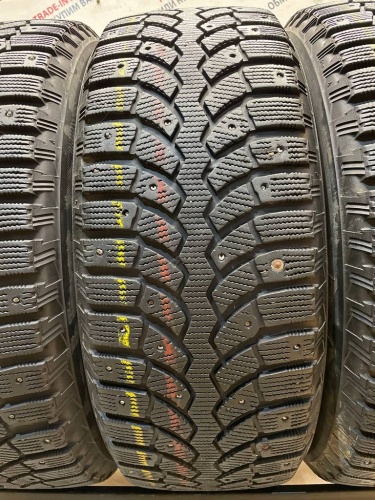 Bridgestone Blizzak Spike-01 R17 225/60